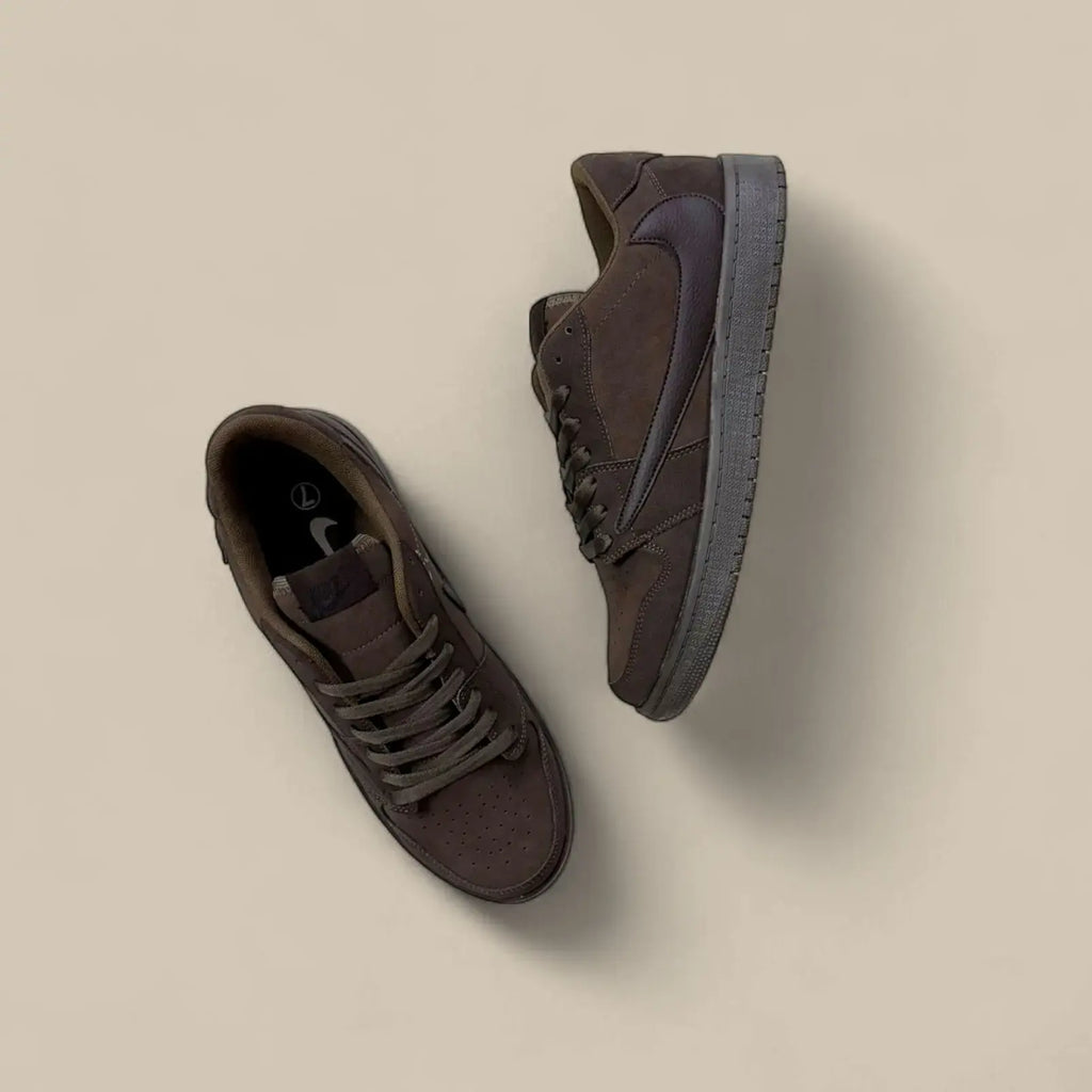 TRAVIS SCOTT VELVET BROWN