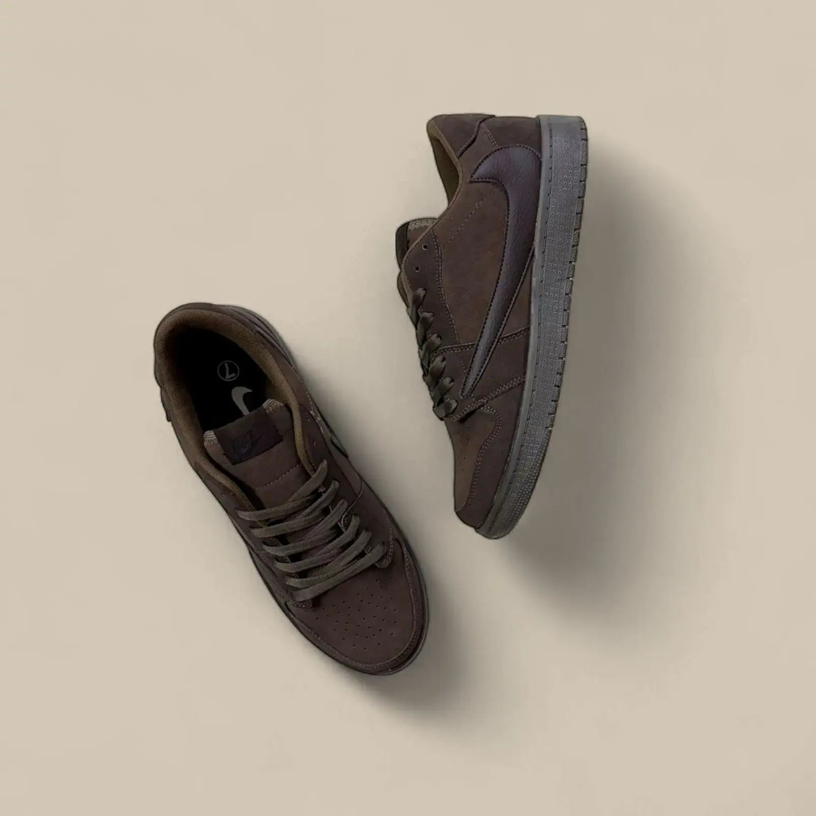 TRAVIS SCOTT VELVET BROWN