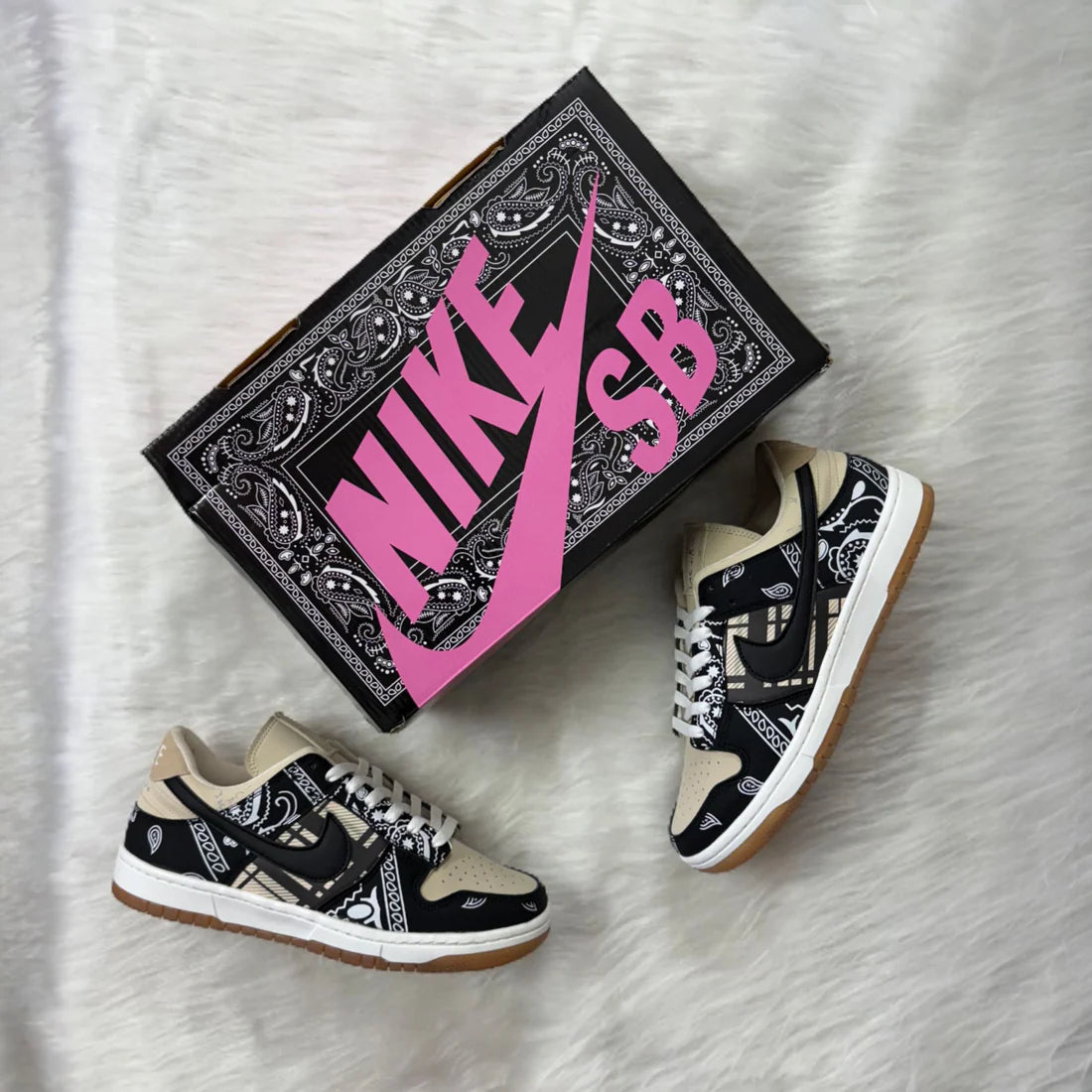 DUNK LOW TRAVIS SCOTT