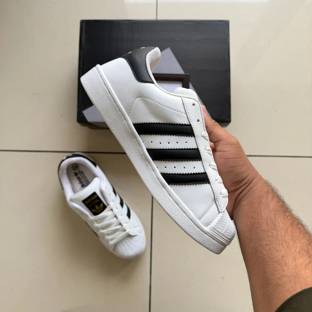 Superstar White