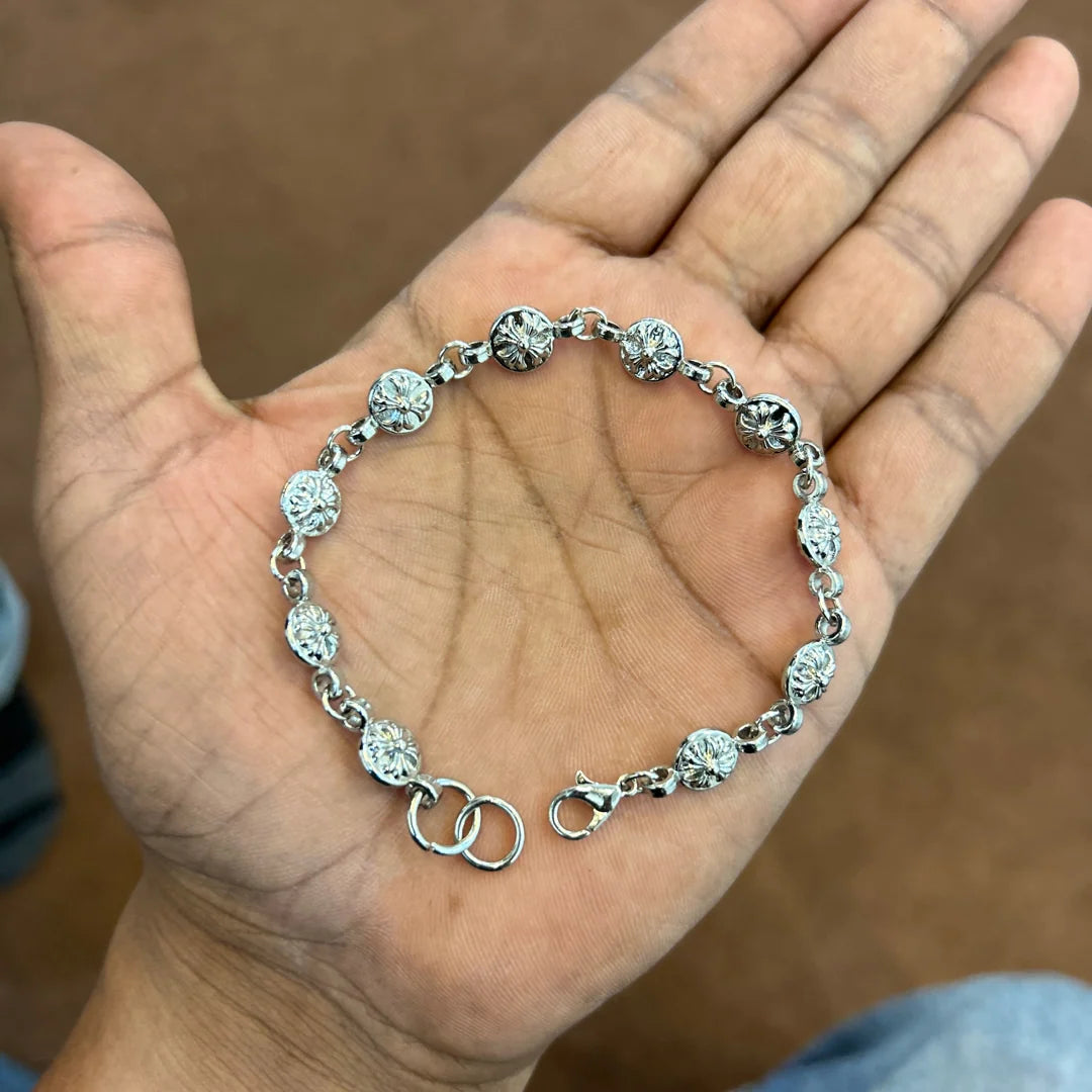 Round vintage bracelet