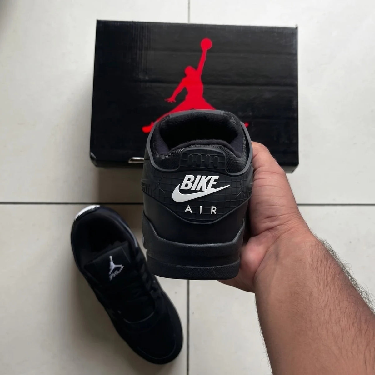 RETRO 4 BLACK CAT RM