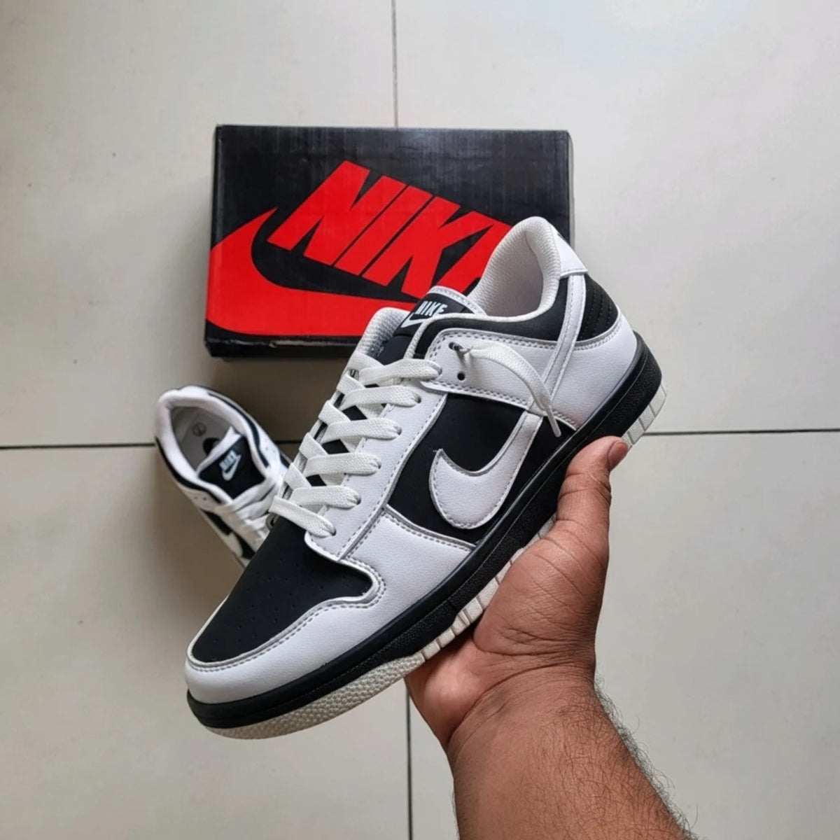 DUNK REVERSE PANDA