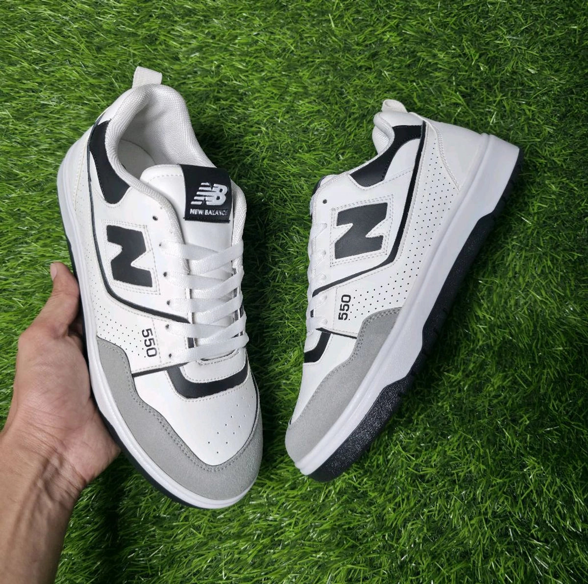NB 550 BLACK