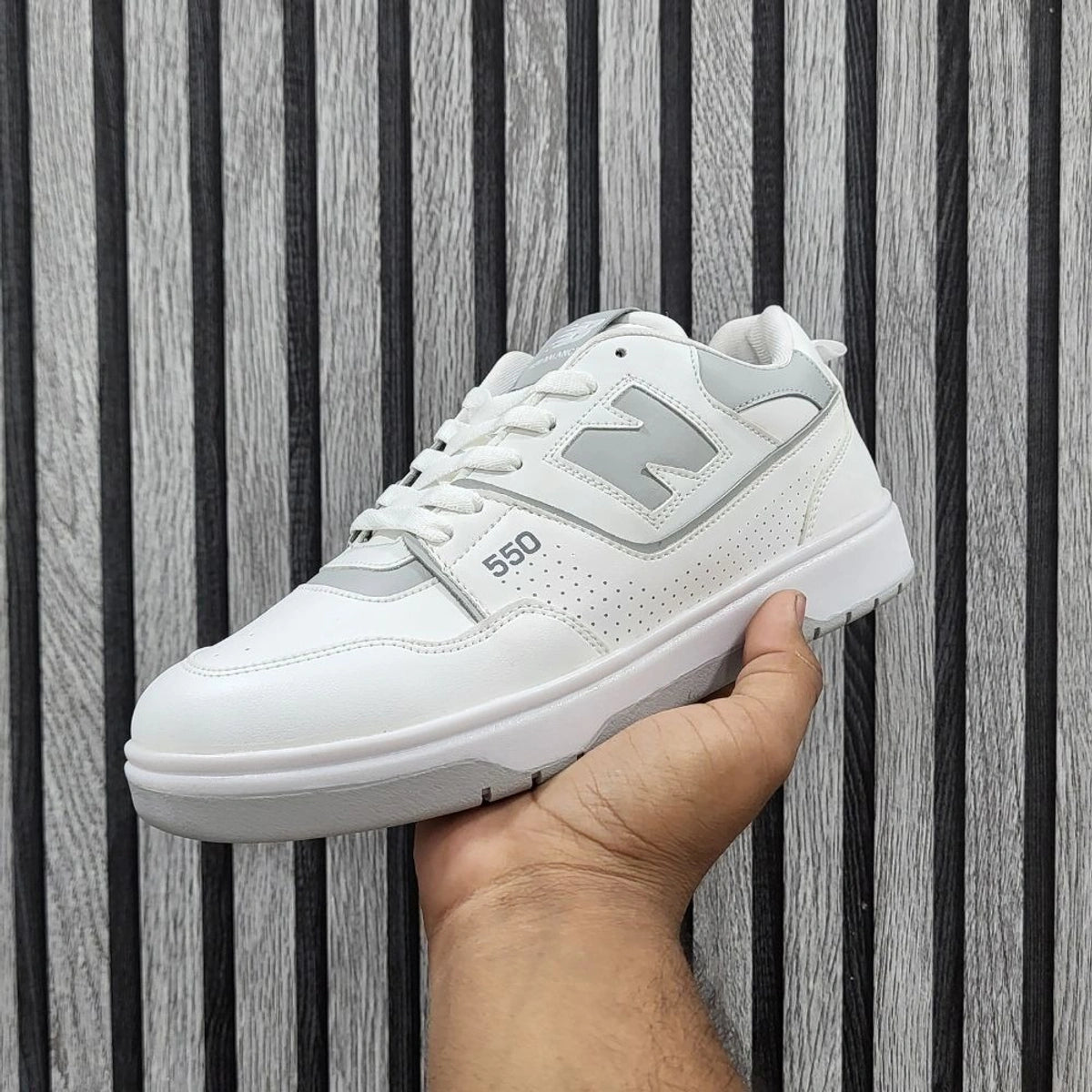 NB 550 WHITE GREY
