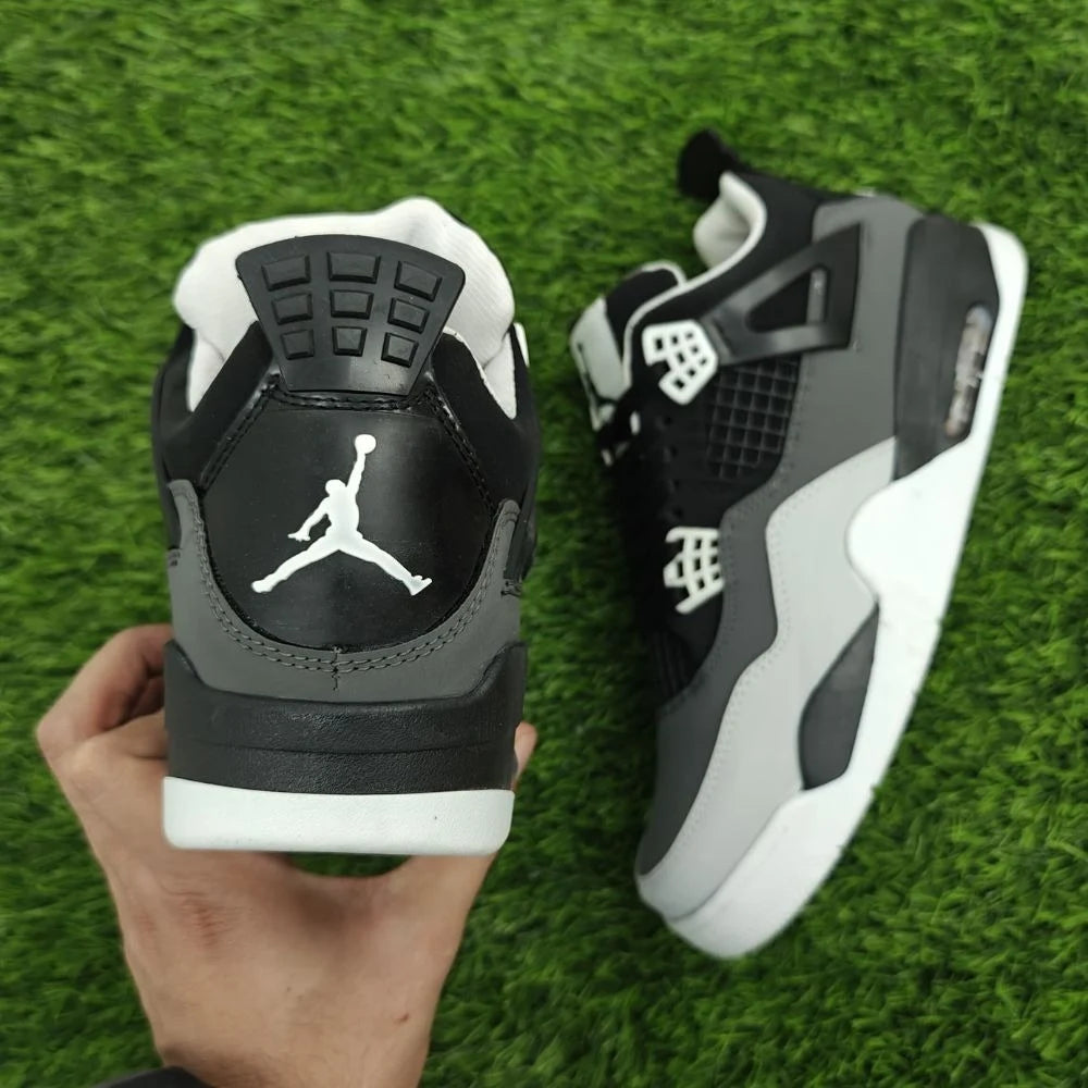 Retro 4 fear pack